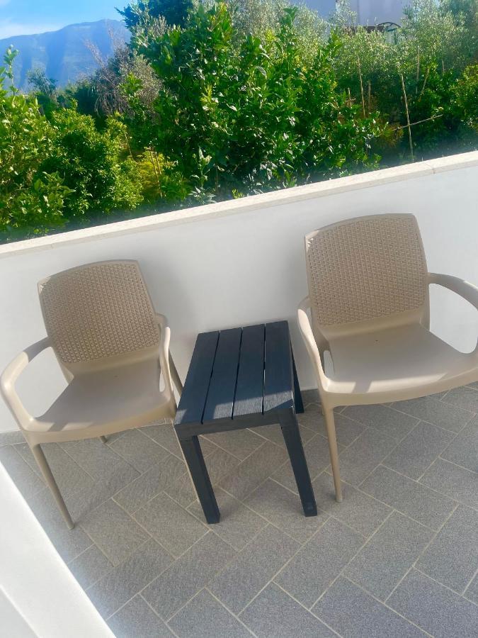 אוריקום Kred Hotel מראה חיצוני תמונה