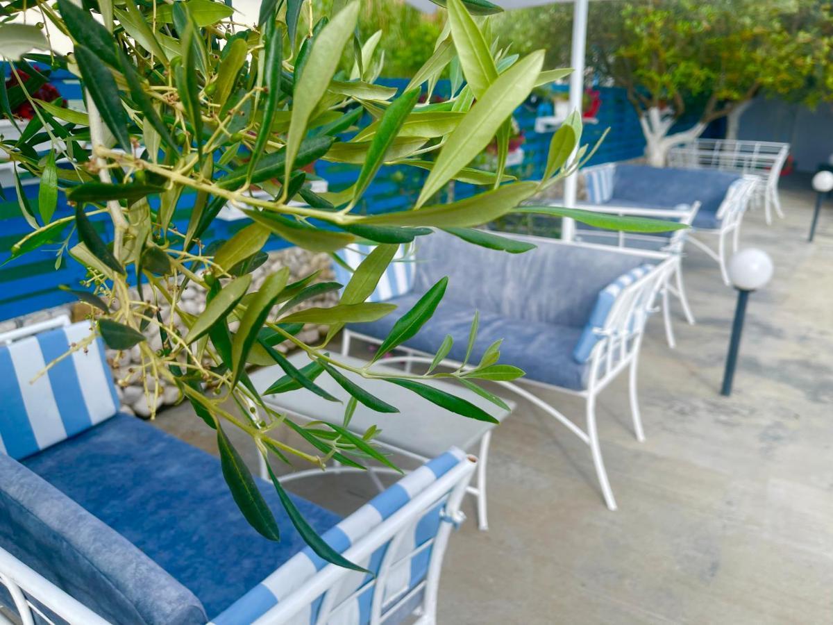 אוריקום Kred Hotel מראה חיצוני תמונה